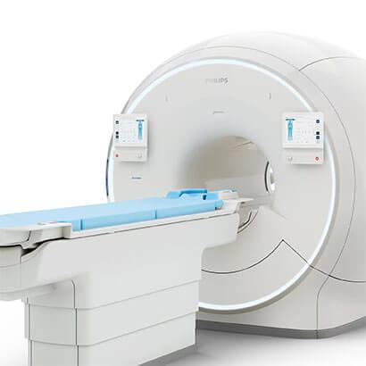 Abbildung eines Kernspintomographen MRT für die Magnetresonanztomographie (MRT-Untersuchung) der Radiologie in Föhren